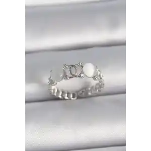 Pirinç Gümüş Renk Ayarlanabilir Zirkon Taşlı Beyaz Mineli Birleşik Halka Model Kadın Yüzük