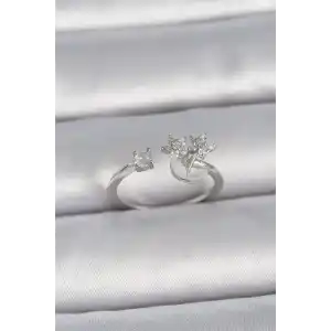 Pirinç Gümüş Renk Ayarlanabilir Zirkon Taşlı Yıldız Model Kadın Yüzük