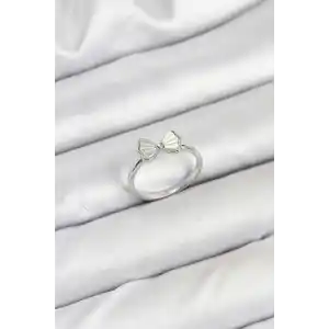 Pirinç Gümüş Renk Fiyonk Model Kadın Yüzük