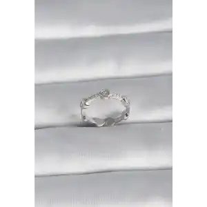 Pirinç Gümüş Renk Kalp Model Zirkon Taş Detay Kadın Yüzük