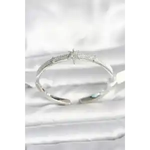 Pirinç Gümüş Renk Kutup Yıldızı Model Kadın Kelepçe Bileklik