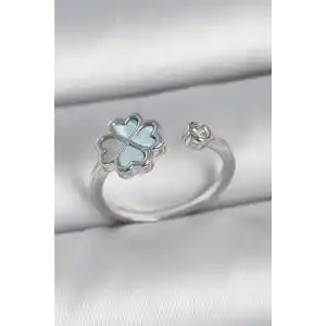 Pirinç Gümüş Renk Mavi Mineli Yonca Model Zirkon Taş Detay Ayarlanabilir Kadın Yüzük