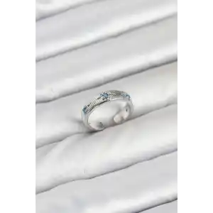 Pirinç Gümüş Renk Mavi Zirkon Taşlı Kutup Yıldızı Model Kadın Yüzük