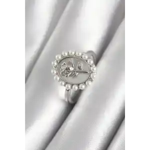 Pirinç Gümüş Renk Portre Gül Model İnci Detay Kadın Yüzük