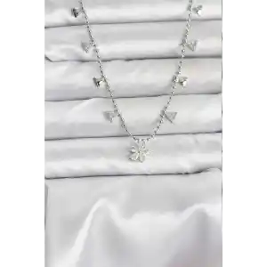 Pirinç Gümüş Renk Zirkon Taşlı Çiçek Model Kadın Kolye