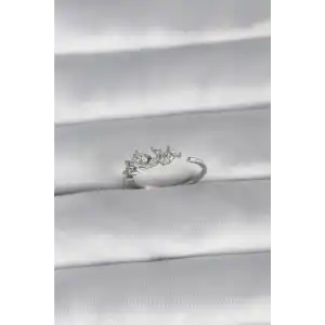Pirinç Gümüş Renk Zirkon Taşlı Çiçek Model Kadın Yüzük