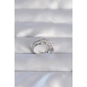 Pirinç Gümüş Renk Zirkon Taşlı Dalgalı Su Yolu Model Ayarlanabilir Yüzük