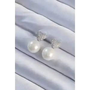Pirinç Gümüş Renk Zirkon Taşlı Kalp Model İnci Tasarım Kadın Küpe