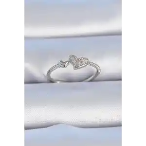 Pirinç Gümüş Renk Zirkon Taşlı Kalp Model Kadın Yüzük