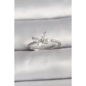 Pirinç Gümüş Renk Zirkon Taşlı Kelebek Model İnci Detaylı Ayarlanabilir Yüzük