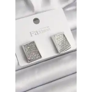 Pirinç Gümüş Renk Zirkon Taşlı Plaka Model Kadın Küpe