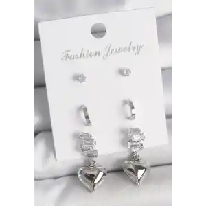 Pirinç Gümüş Renk Zirkon Taşlı Sallantılı Kalp Model Yarım Halka Detay 3 Çfit Kadın Küpe Seti