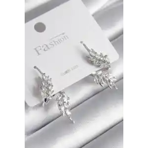 Pirinç Gümüş Renk Zirkon Taşlı Yaprak Model Kadın Küpe