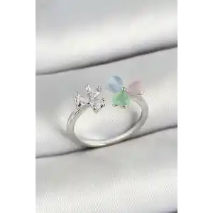 Pirinç Kalp Figürlü Zirkon Taşlı Gümüş Renk Ayarlanabilir Kadın Yüzük