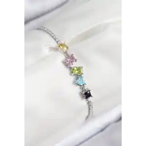 Pirinç Renkli Zirkon Taşlı Geometrik Model Gümüş Renk Kadın Bileklik