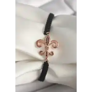 Pirinç Rose Renk Zirkon Taş İşlemeli Zambak Figür Asansörlü Makrome Model Kadın Bileklik