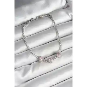 Pirinç Sıralı Pembe Kalp Figürlü Zirkon Taşlı Gümüş Renk Kadın Bileklik