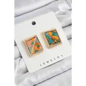 Pirinç  Turuncu Yeşil Üçgen Kesim Detaylı Kare Model Vintage Gold Renk Kadın Küpe