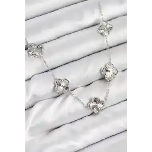Pirinç VIP Yonca Model Gümüş Renk Kadın Kolye