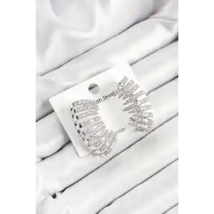 Pirinç Zirkon Taşlı Çoklu Görünümlü Model Gümüş Renk Kadın Küpe