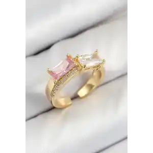 Pirinç Zirkon Taşlı Dikdörtgen Model Gold Renk Kadın Yüzük