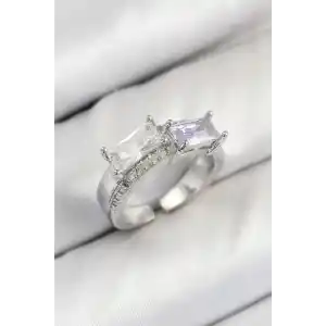 Pirinç Zirkon Taşlı Dikdörtgen Model Gümüş Renk Kadın Yüzük