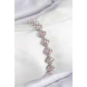 Pirinç Zirkon Taşlı Pembe Yonca Baget Model Gümüş Renk VIP Seri Kadın Bileklik