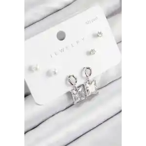 Pirinç Zirkon Taşlı Sallantılı Kare Model Gümüş Renk 925 Ayar Gümüş Çivi Kadın Küpe Set