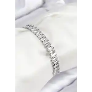 Pirinç Zirkon Taşlı Su Yolu Model Gümüş Renk Asansörlü Kadın Bileklik