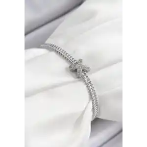 Pirinç Zirkon Taşlı X Detaylı Su Yolu Model Gümüş Renk Asansörlü Kadın Bileklik