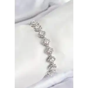 Pirinç Zirkon Taşlı Yonca Baget Model Gümüş Renk VIP Seri Kadın Bileklik