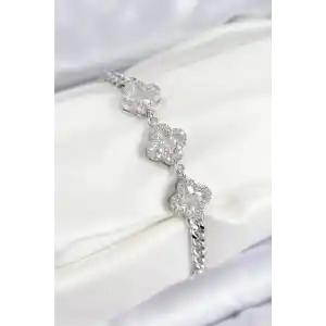 Pirinç Zirkon Taşlı Yonca Model Gümüş Renk Kadın Bileklik