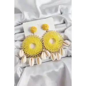 Sarı Hasır Örgü Sarmal Model Sallantılı Deniz Kabuğu Detaylı Gold Renk Kadın Küpe