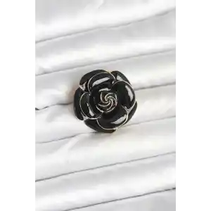 Siyah Gül Model Broş