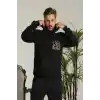 Erkek Oversize Üç İplik Kapüşonlu Sweatshirt –Sırt ve Ön Baskılı, Kanguru Cepli, Rahat Kalıp Maskot Desenli Model - Siyah