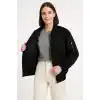 Kadın Bomber Mont Ceket – Fermuarlı, Kapitone İçi Astarlı, Su İtici Kumaş, Regular Fit, Yandan Cepli, Günlük Bahar & Kış Şık Rahat Stil - Siyah