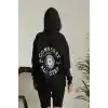 Kadın Kapşonlu Sweatshirt – Oversize Üç İplik Şardonlu Hoodie, “Other Lives” Ön & Arka Baskılı, Kanguru Cepli, Kışlık Rahat Günlük Stil - Siyah