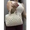 Kapaksız kapitone krem cilt çanta