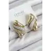 Pirinç Zirkon Taşlı Kıvrım Model Gold Renk Kadın Küpe