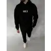 Uzun Kol Kapüşonlu Göğüs Baskılı SweatShirt - Siyah