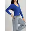 V yaka kaşkorse bluz saks mavisi a3699
