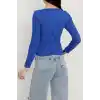 V yaka kaşkorse bluz saks mavisi a3699