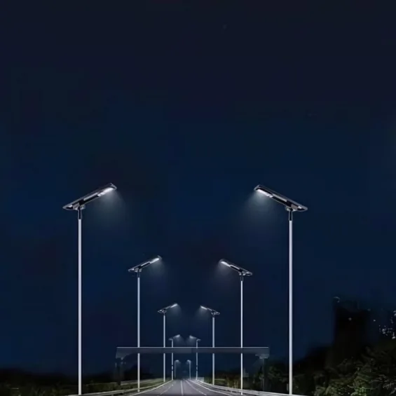 24 Saat Çalışan Hareket Sensörlü 100 Watt Betatek Park-Bahçe Solar Armatürü
