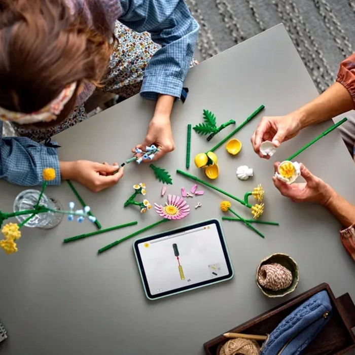 10347 Lego iconic Botanicals Pembe Çiçek Buketi 373 parça +9 yaş