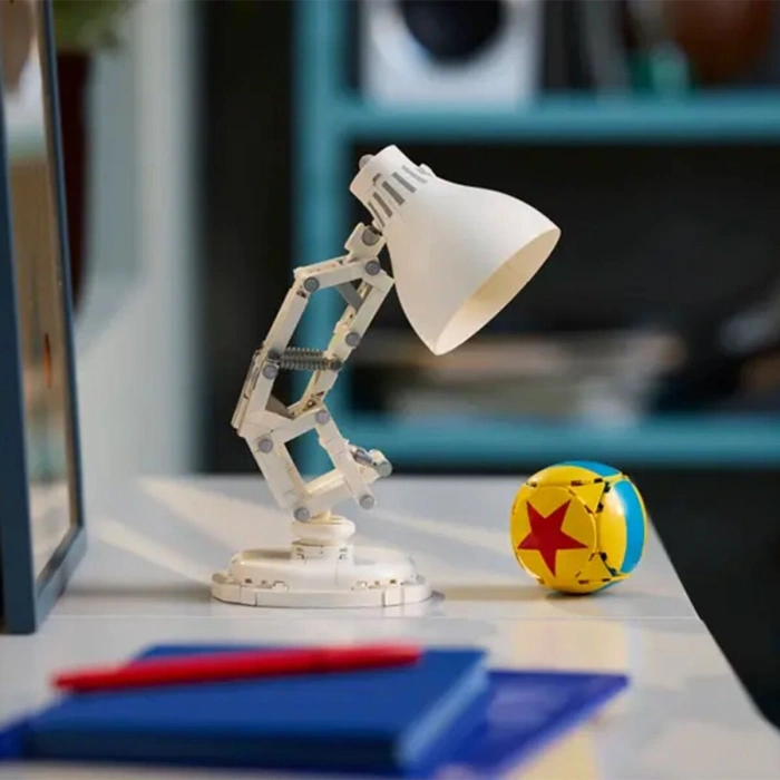 21357 Lego ideas Disney Pixar Luxo Jr. 613 parça +18 yaş