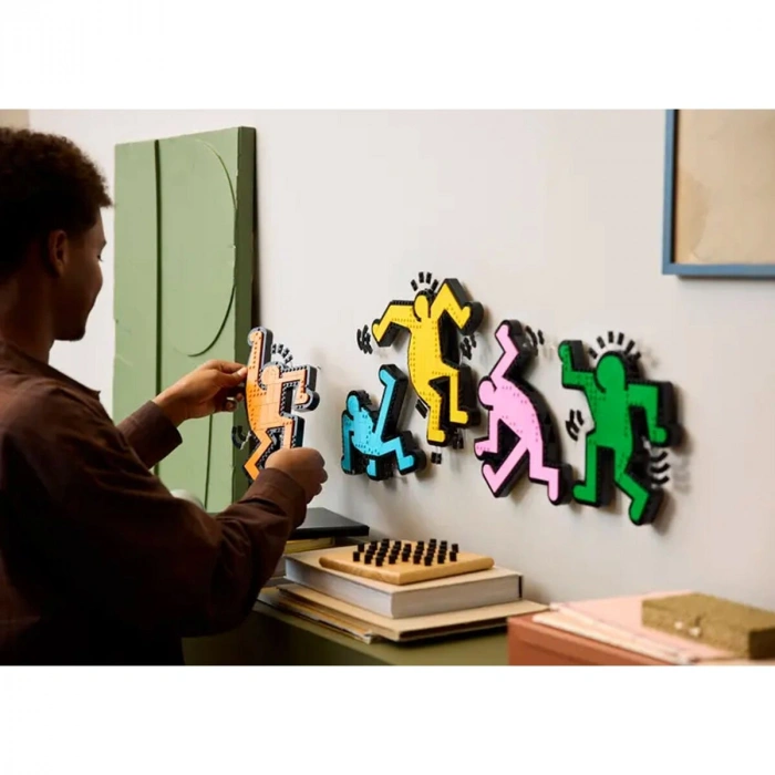 31216 Lego icons - Keith Haring – Dans Eden Figürler 1773 parça +18 yaş