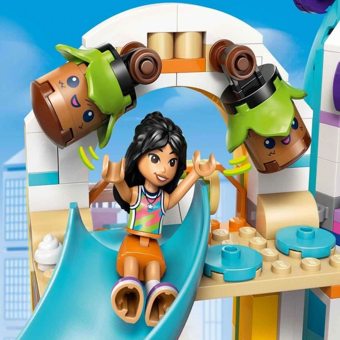 42686 Lego Friends Kapalı Eğlence Parkı  668 parça +7 yaş