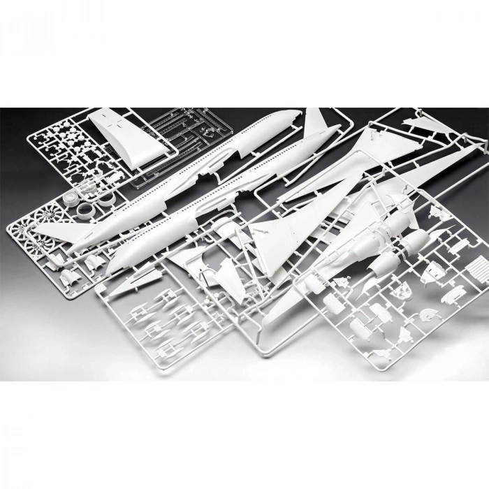 5625 Revell - Turkish Airlines Airbus A350-900 Maket Kiti