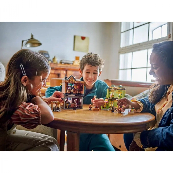 76452 Lego Harry Potter-Quidditch Malzemeleri ve Dondurma Salonu 795 parça +8yaş