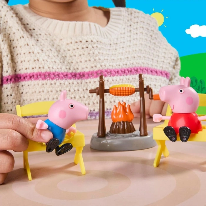 G2201 PEPPA PİG THREE LITTLE PIGGIES CARAVAN